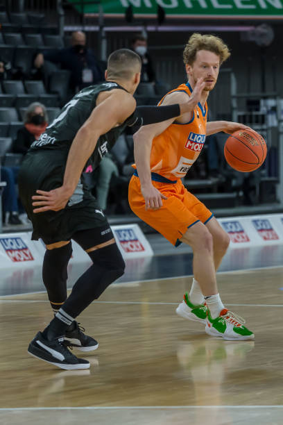 末节爆发 末节爆发