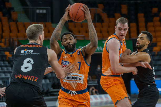 搜索引擎中 搜索引擎中